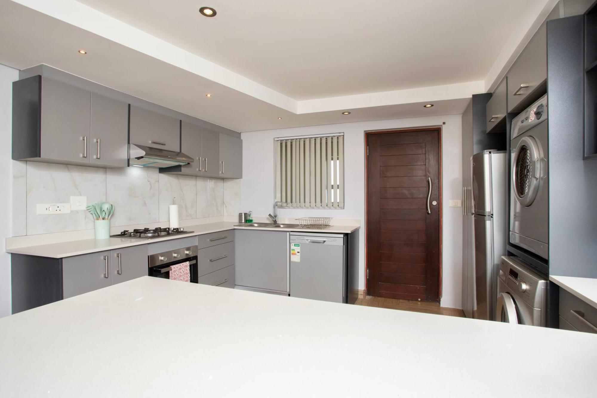Nautica 410 By Mountain City Investments Mossel Bay Bagian luar foto